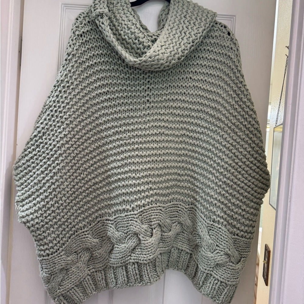 Chunky Knit Women Sweater - Green